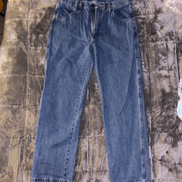 Rustler Blue Jeans - 32x30 - Picture 1 of 6